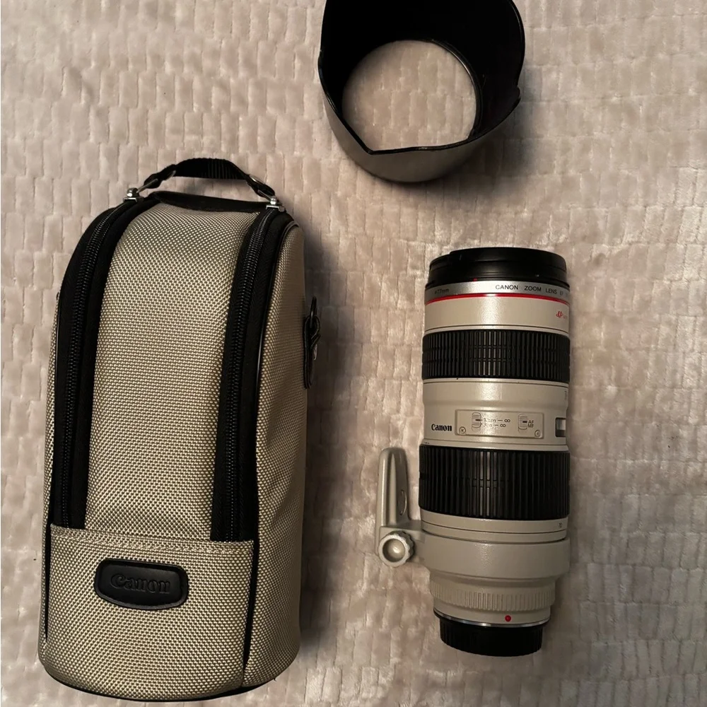 70-200mm f2.8 Camera Lens - Cream and Black